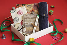 Beautiful Floral Printed Daily Essential Hamper-Set Of 6