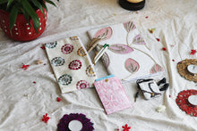 White & Pink Daily Essential-Set Of 6