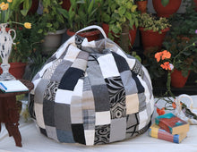 Printed Monochrome Beanbag