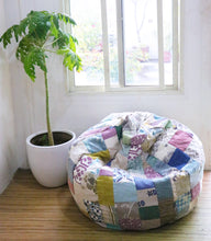 Muted Pastel Cameo Lounge