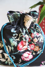 Beautiful Black Flora Multipurpose Jewellery Potli
